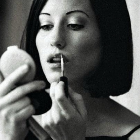 Meet your Posher, Amelia - Picture 4 of 10